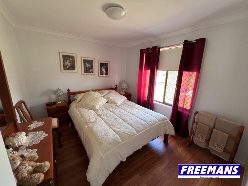 Photo - 11 Hilltop Drive, Ellesmere QLD 4610 - Image 12