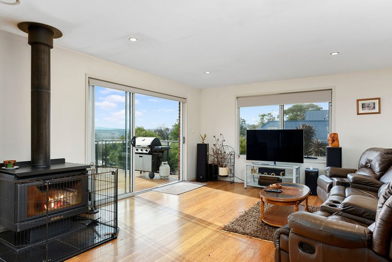 Photo - 11 Hilltop Place, Dodges Ferry TAS 7173 - Image 8