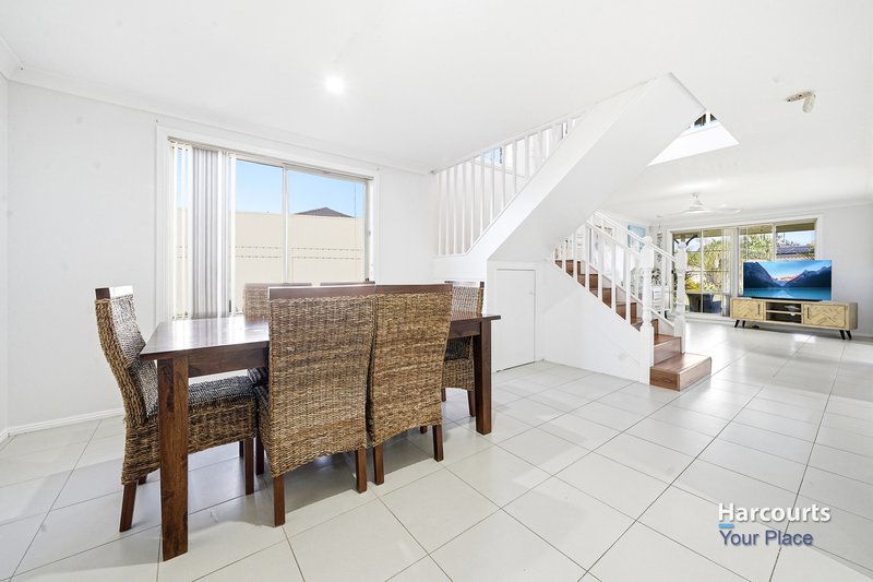 Photo - 11 Hillview Place, Glendenning NSW 2761 - Image 3