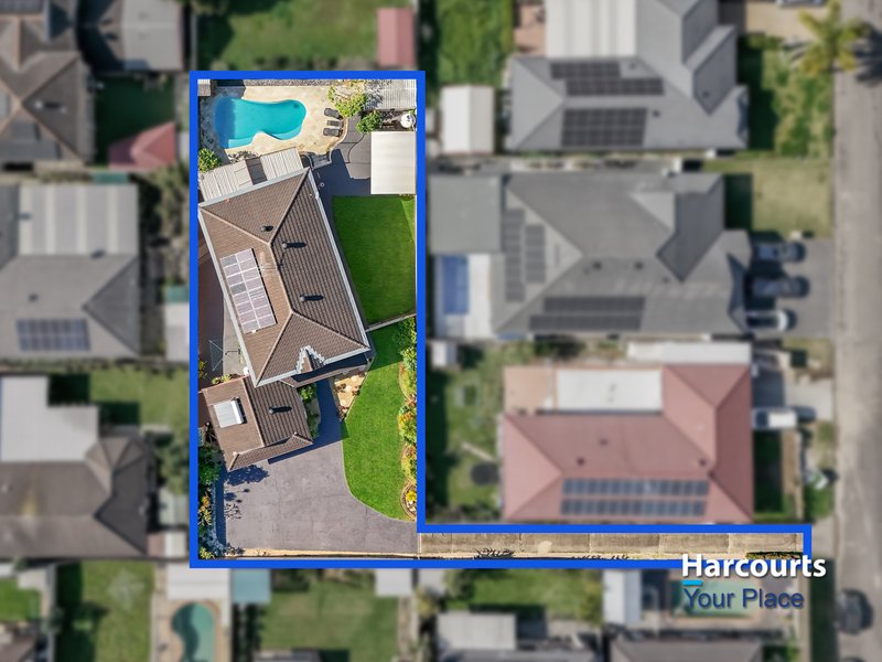 Photo - 11 Hillview Place, Glendenning NSW 2761 - Image 24