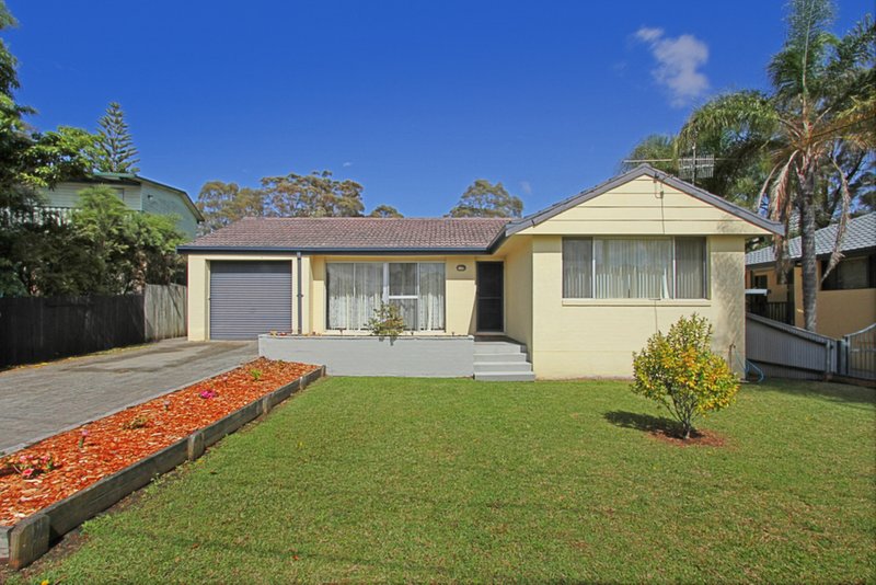 Photo - 11 Hillview Place, Sunshine Bay NSW 2536 - Image 2