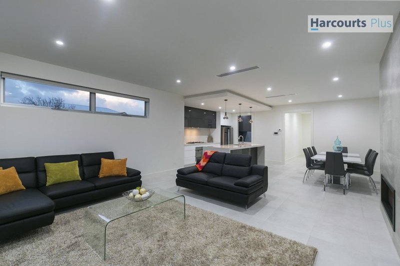 Photo - 11 Hobart Road, Henley Beach South SA 5022 - Image 7