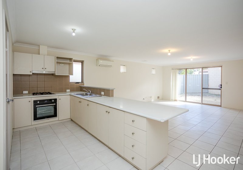 Photo - 1/1 Holder Street, St James WA 6102 - Image 4