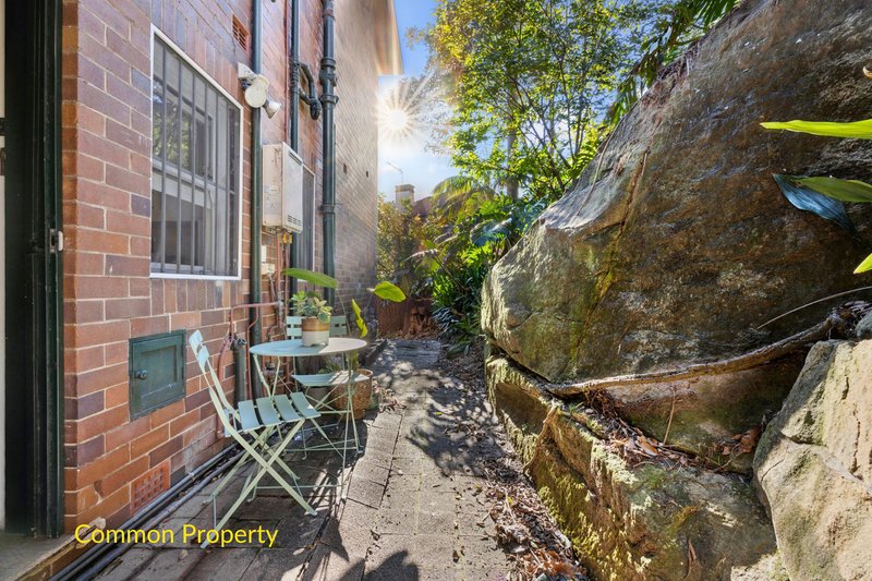 Photo - 1/1 Holdsworth Street, Neutral Bay NSW 2089 - Image 3