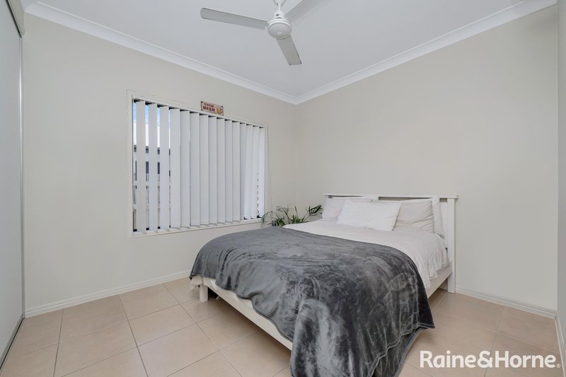 Photo - 11 Hollanders Crescent, Kelso QLD 4815 - Image 8