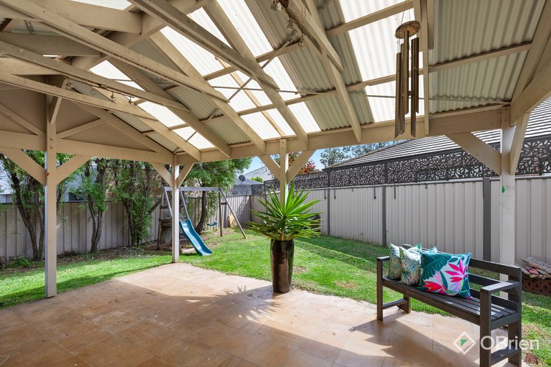 Photo - 11 Hollows Circuit, Tarneit VIC 3029 - Image 11