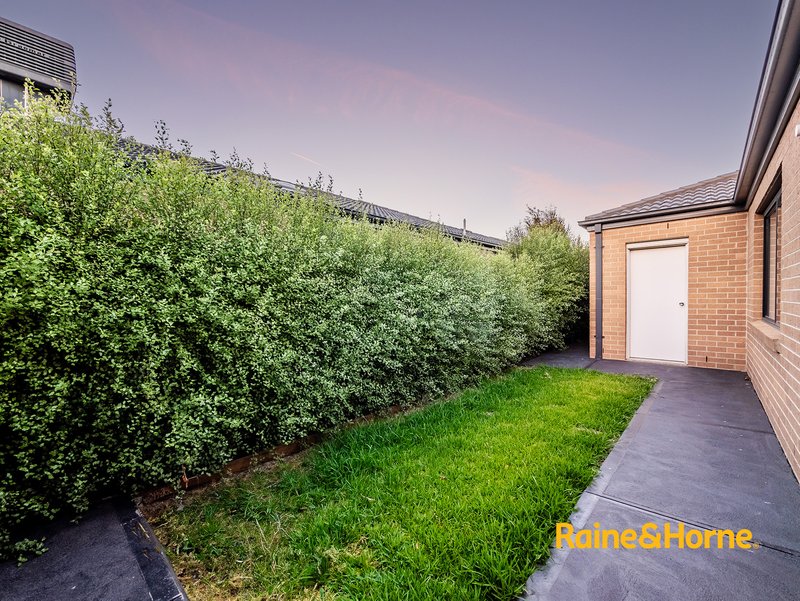 Photo - 11 Hollywell Road, Clyde North VIC 3978 - Image 26