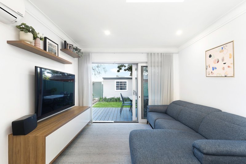 Photo - 11 Holmesdale Street, Marrickville NSW 2204 - Image 5