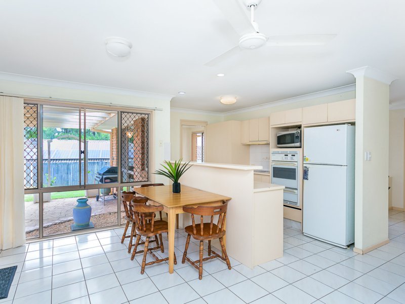 Photo - 11 Holterman Court, Mudgeeraba QLD 4213 - Image 7