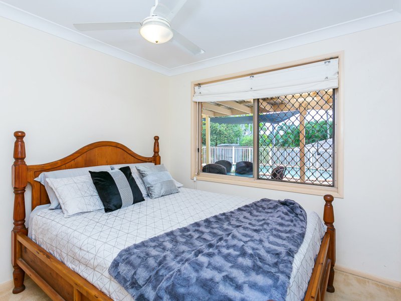 Photo - 11 Holterman Court, Mudgeeraba QLD 4213 - Image 13