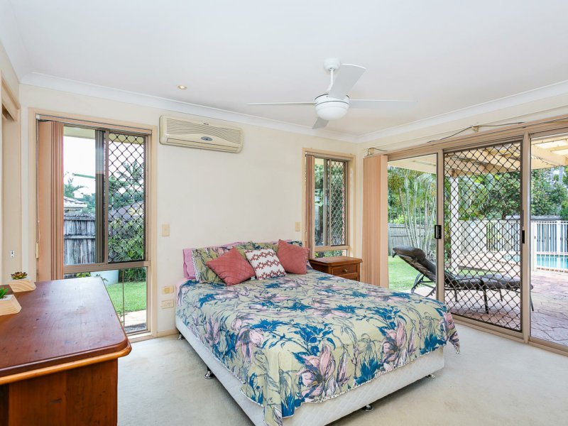 Photo - 11 Holterman Court, Mudgeeraba QLD 4213 - Image 14