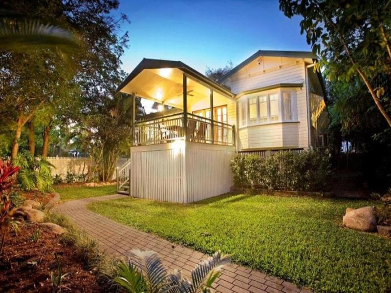 11 Hooper St , Belgian Gardens QLD 4810