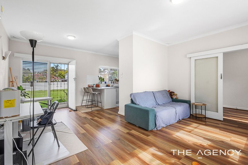 Photo - 11 Hope Avenue, Salter Point WA 6152 - Image 5