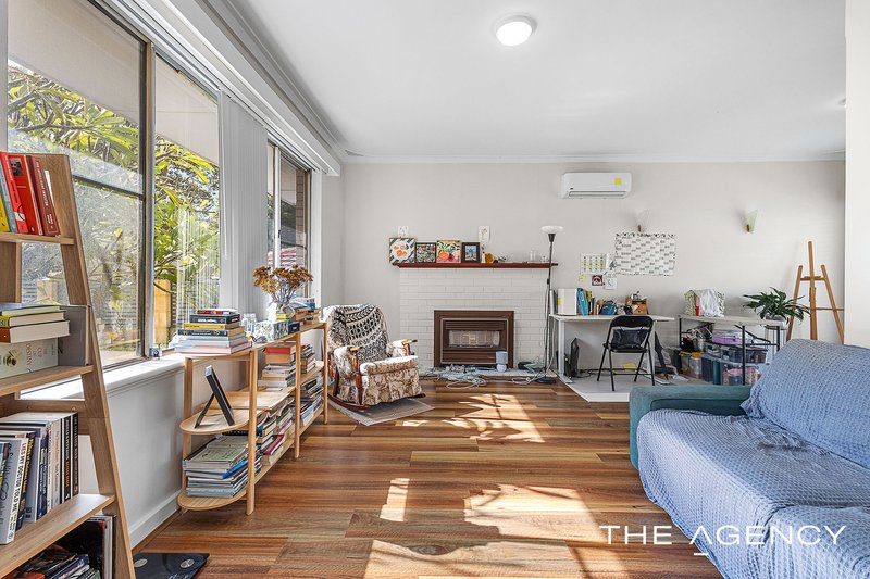 Photo - 11 Hope Avenue, Salter Point WA 6152 - Image 6