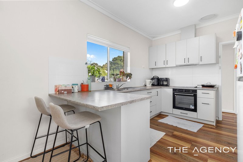 Photo - 11 Hope Avenue, Salter Point WA 6152 - Image 7