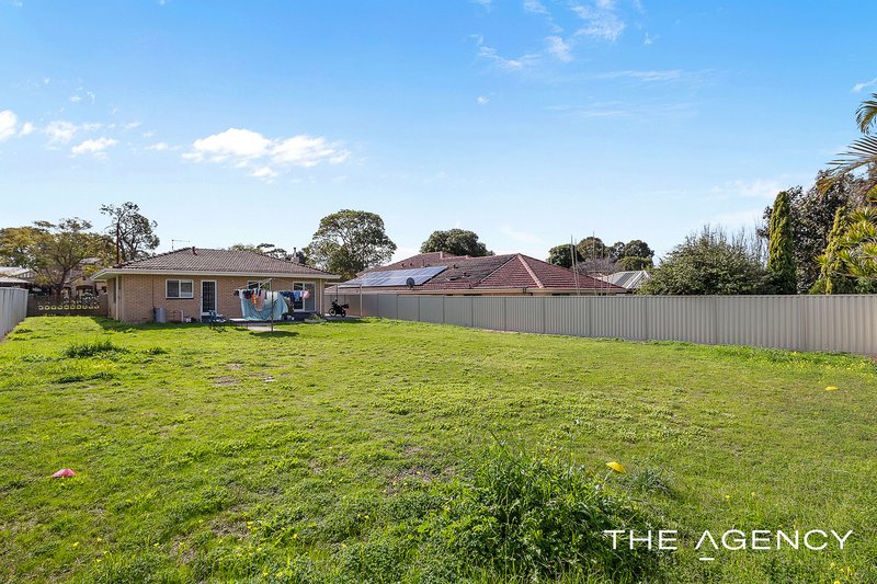 Photo - 11 Hope Avenue, Salter Point WA 6152 - Image 14