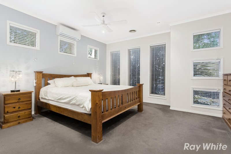 Photo - 11 Hopkins Pass, Pakenham VIC 3810 - Image 9