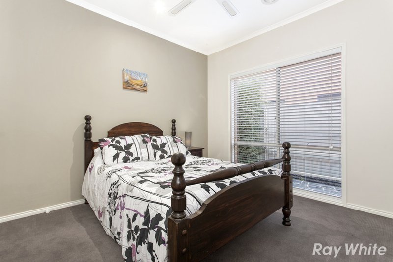 Photo - 11 Hopkins Pass, Pakenham VIC 3810 - Image 10