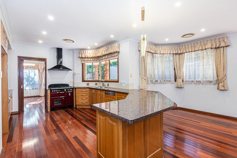 Photo - 11 Horizons Place, Kellyville NSW 2155 - Image 2