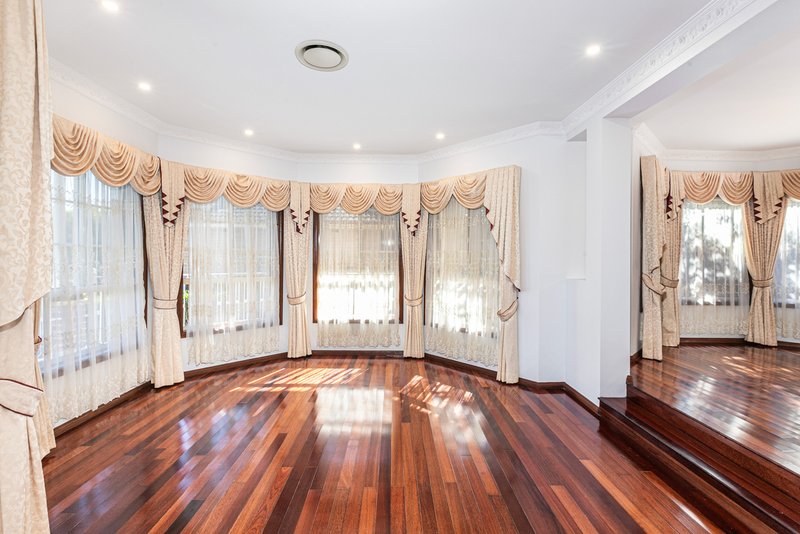 Photo - 11 Horizons Place, Kellyville NSW 2155 - Image 5