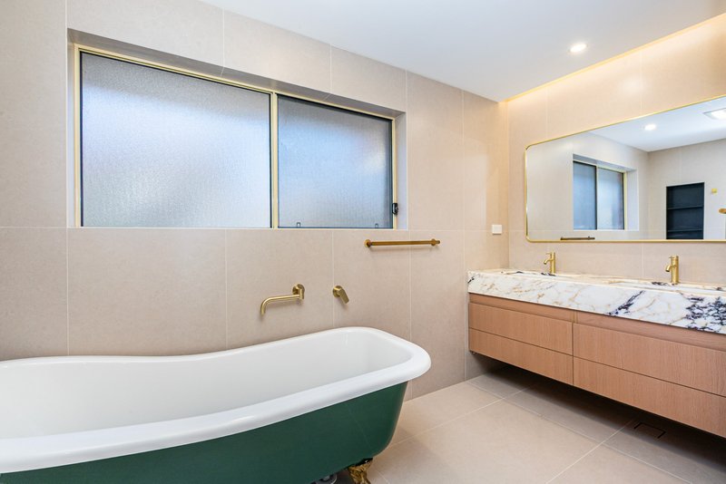 Photo - 11 Horizons Place, Kellyville NSW 2155 - Image 7