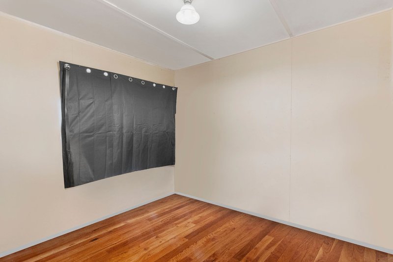Photo - 11 Horton Street, Kingston QLD 4114 - Image 10