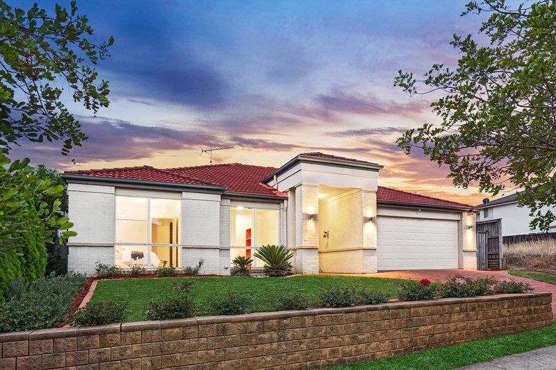 Photo - 11 Hotham Avenue, Beaumont Hills NSW 2155 - Image 2