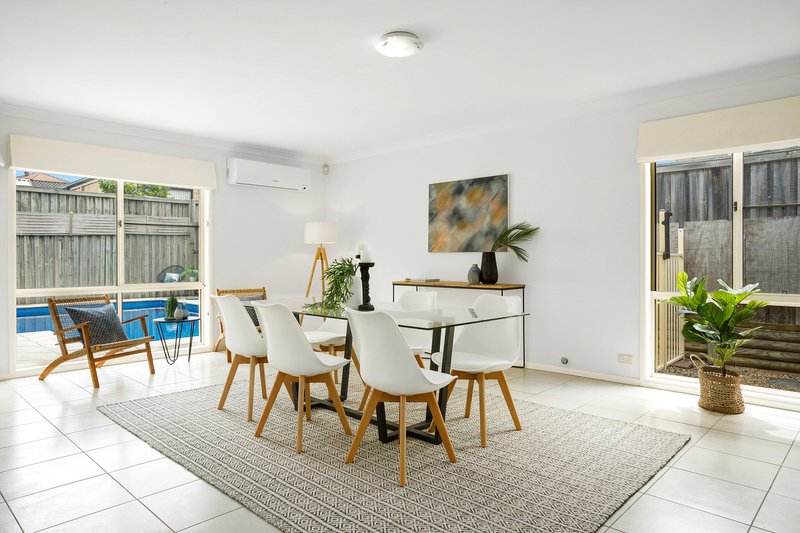 Photo - 11 Hotham Avenue, Beaumont Hills NSW 2155 - Image 6