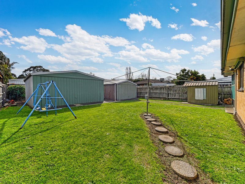 Photo - 11 Hotham Street, Cranbourne VIC 3977 - Image 14