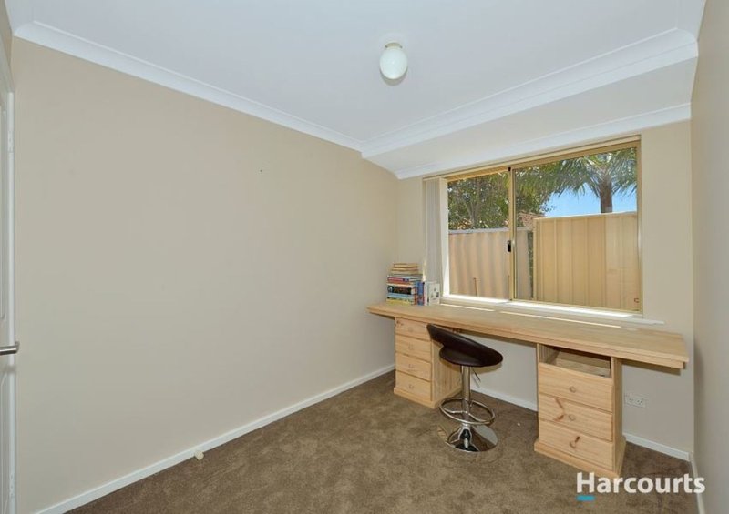 Photo - 11 Hovea Place, Coodanup WA 6210 - Image 16