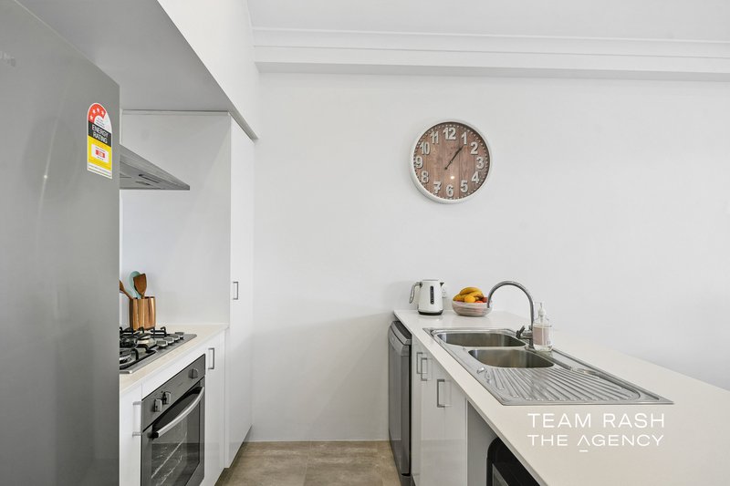Photo - 11 Howie Way, Caversham WA 6055 - Image 4