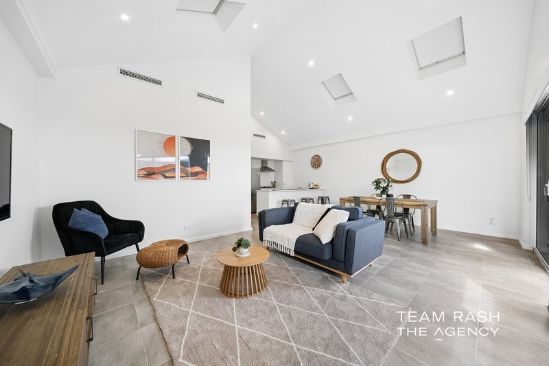 Photo - 11 Howie Way, Caversham WA 6055 - Image 7