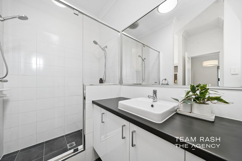 Photo - 11 Howie Way, Caversham WA 6055 - Image 13