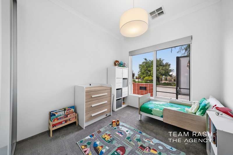 Photo - 11 Howie Way, Caversham WA 6055 - Image 14