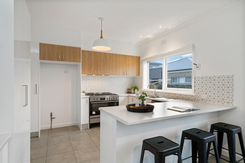 Photo - 11 Hughes Street, Bell Park VIC 3215 - Image 3