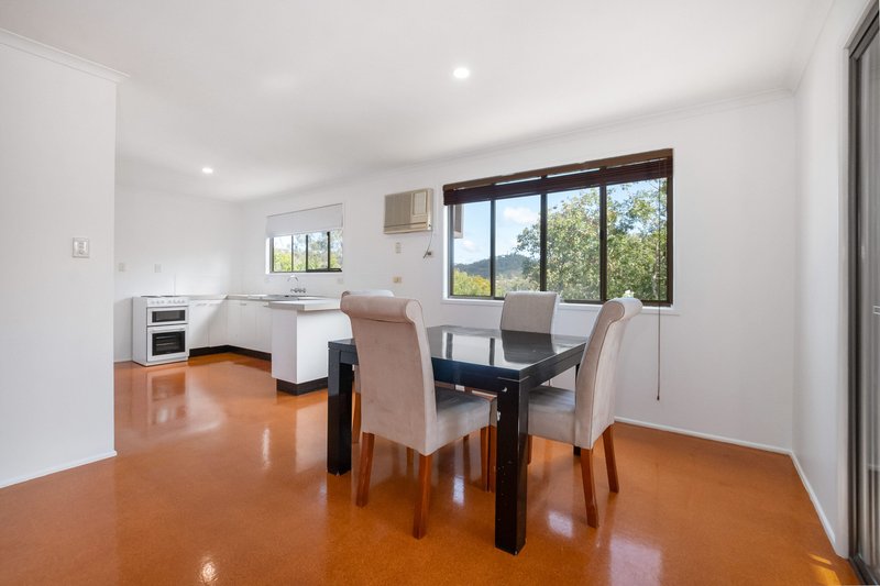 Photo - 11 Hunter Street, West Gladstone QLD 4680 - Image 9