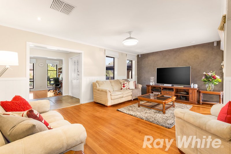 Photo - 11 Huntingdale Drive, Chirnside Park VIC 3116 - Image 3