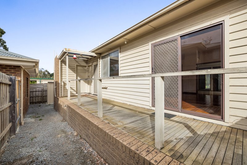 Photo - 1/1 Ian Crescent, Mitcham VIC 3132 - Image 6