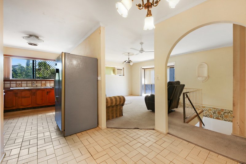 Photo - 11 Ikana Court, Southport QLD 4215 - Image 8