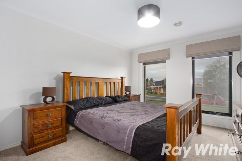 Photo - 11 Illawarra Way, Pakenham VIC 3810 - Image 11