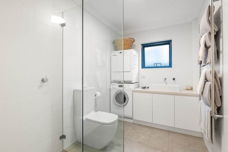 Photo - 11 Iluka Road, Palm Beach NSW 2108 - Image 17