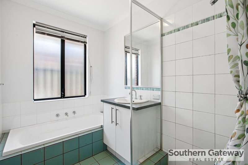 Photo - 11 Ingarfield Green, Baldivis WA 6171 - Image 14