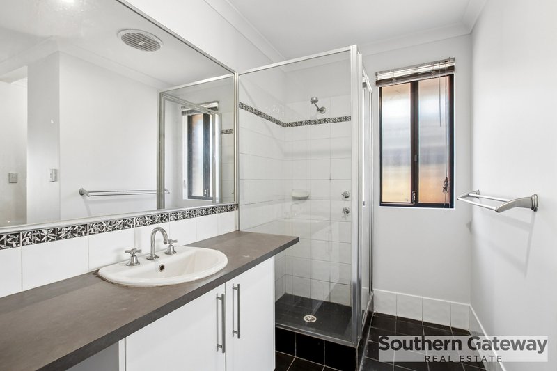 Photo - 11 Ingarfield Green, Baldivis WA 6171 - Image 18