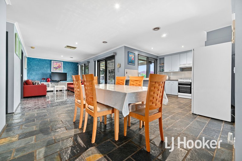 Photo - 11 Ireland Avenue, Narre Warren VIC 3805 - Image 5