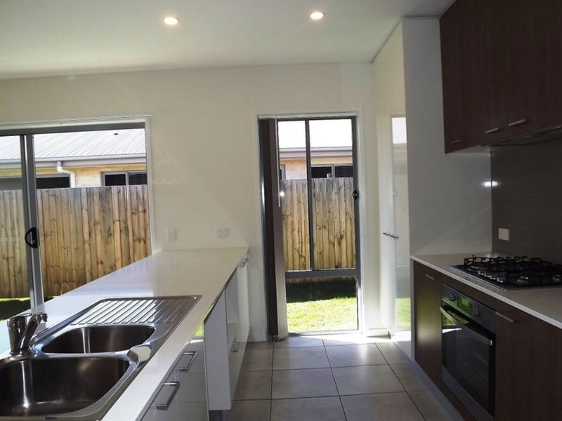 Photo - 11 Iron Bark Terrace, Coomera QLD 4209 - Image 3