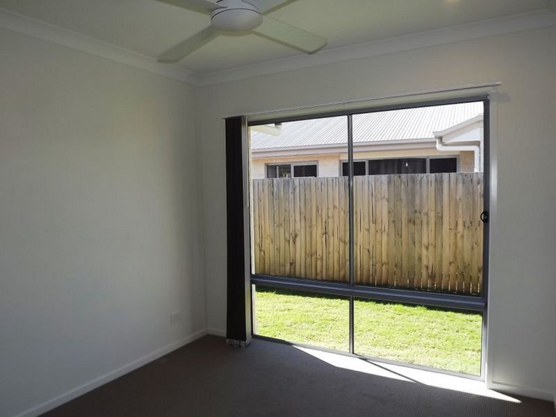 Photo - 11 Iron Bark Terrace, Coomera QLD 4209 - Image 12