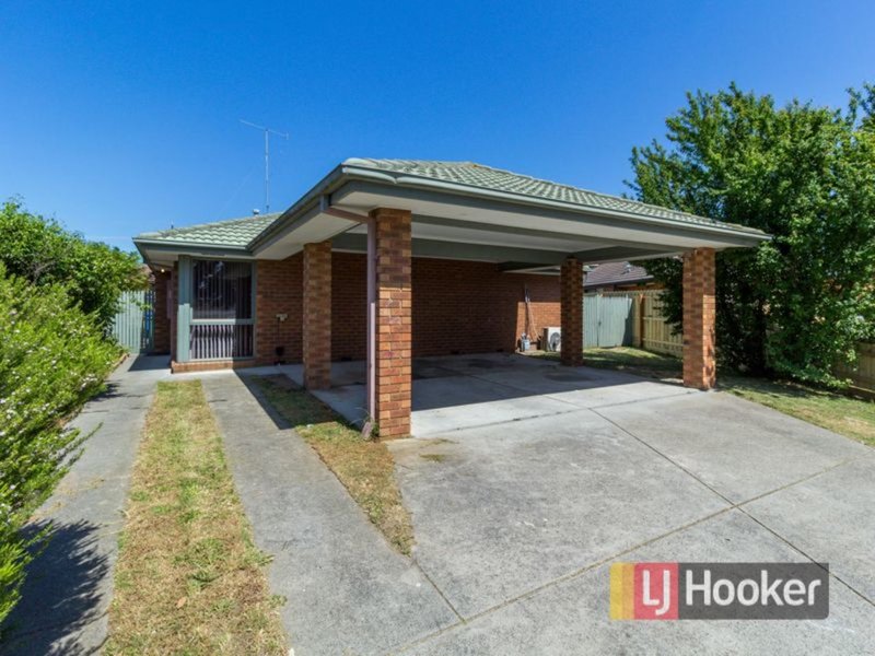 11 Isaac Edey Place, Hampton Park VIC 3976