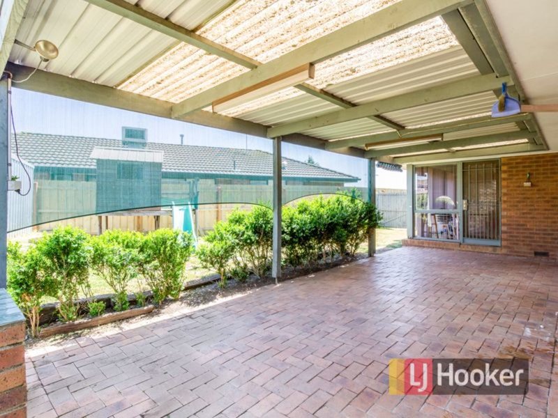 Photo - 11 Isaac Edey Place, Hampton Park VIC 3976 - Image 12