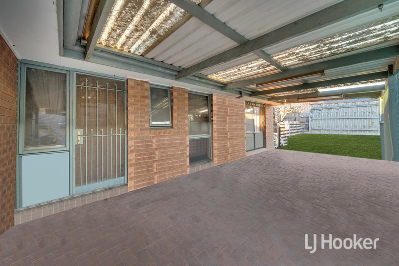 Photo - 11 Isaac Edey Place, Hampton Park VIC 3976 - Image 12