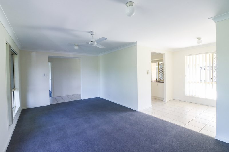 Photo - 11 Ivanhoe Place, Brassall QLD 4305 - Image 4